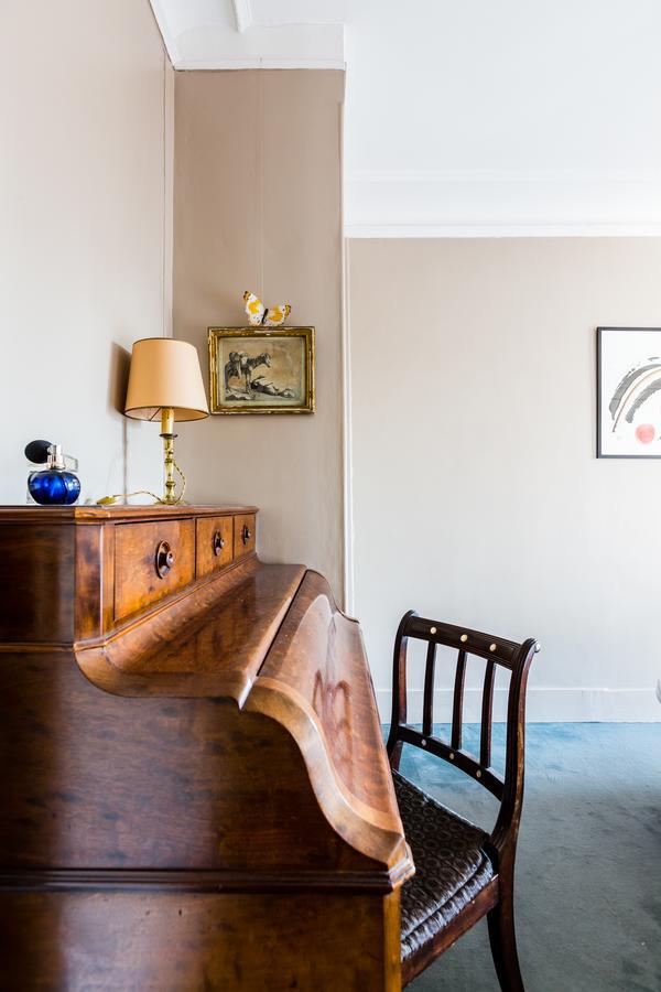 Veeve - Classic Montparnasse Paris